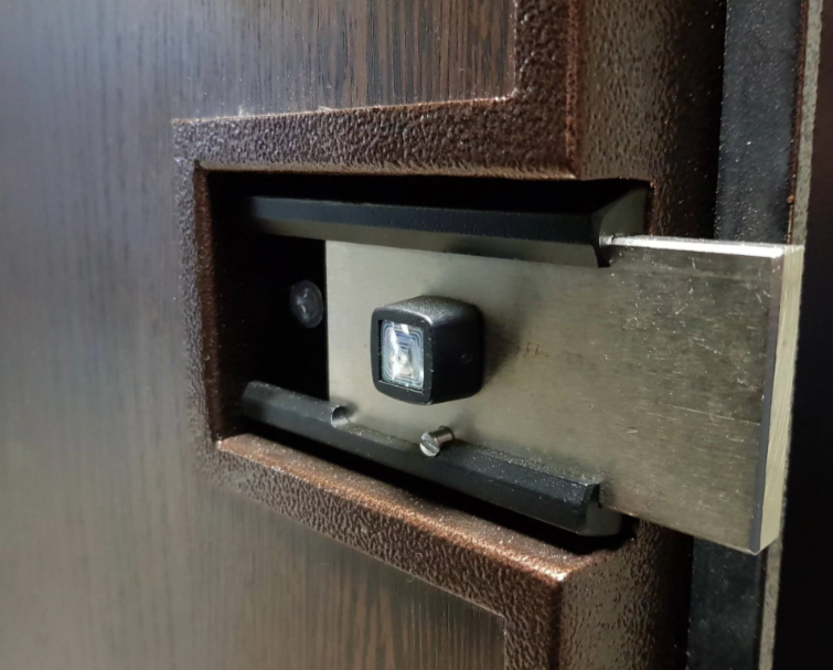 Накладные замки для входных (металлических) дверей